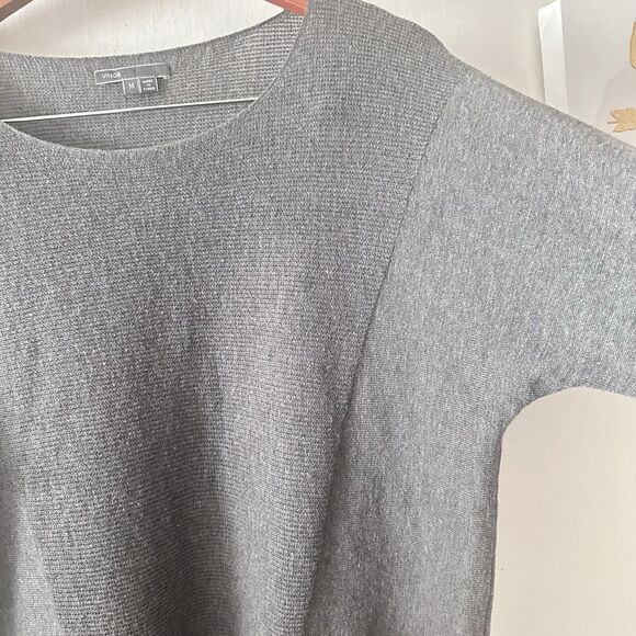 Vince Lux Women's Grey Wool & Cashmere Blend Knit Top Size M Minimalist Classic - Picture 6 of 9